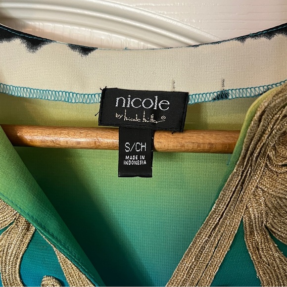 Tunic - Picture 8 of 9